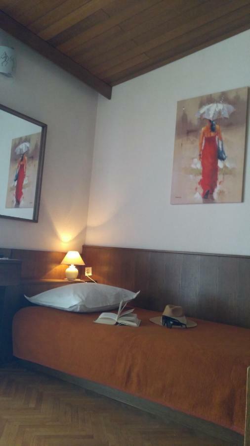 House Nede Medic Hotell Brela Exteriör bild
